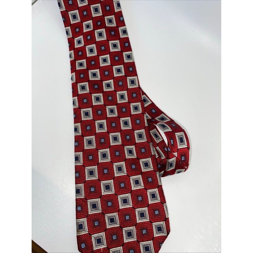 Roberto Villini Collezione 100% Silk Red Geometric Pattern Tie Made In Korea Ele